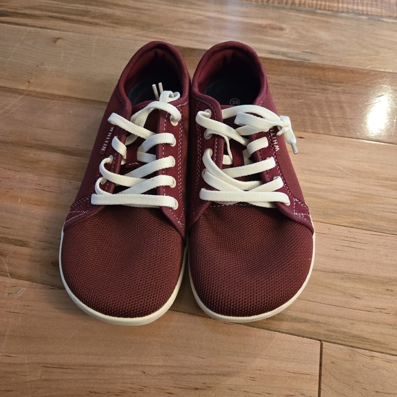 Whitin Burgundy Sneakers Size 39 - Picture 2 of 7